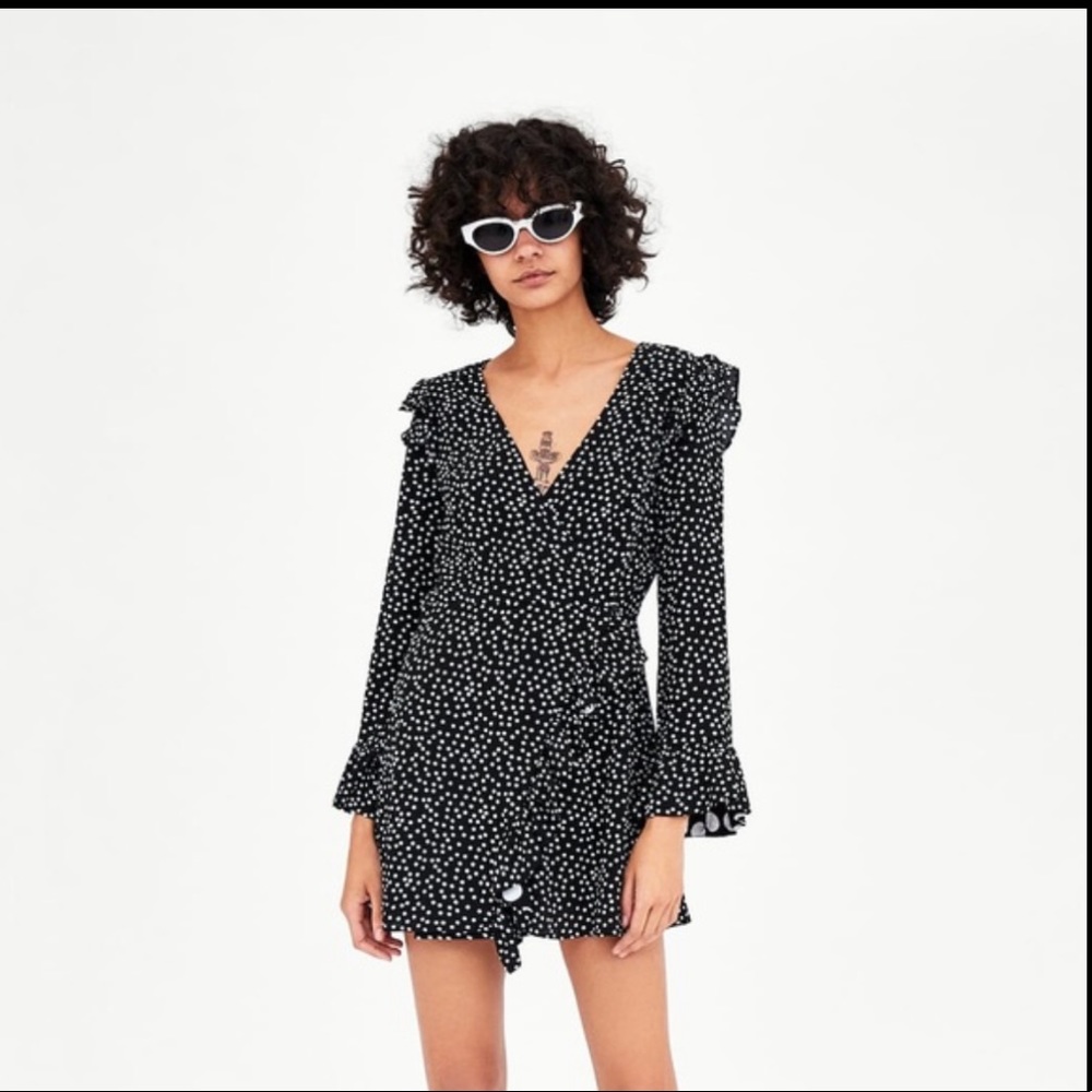 Bloggers fav Zara polka dot ruffle romper